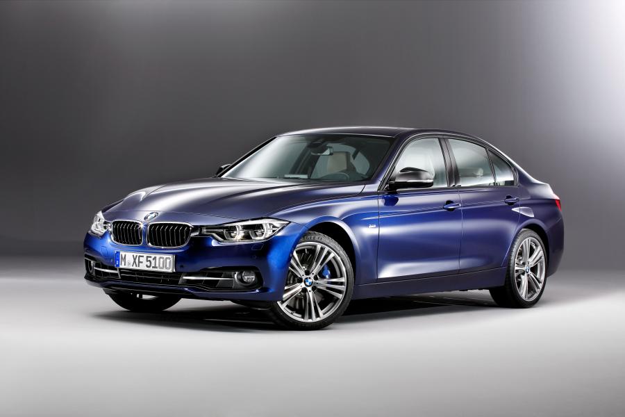  BMW 340i Sport Line 2015 года  (фото 27 из 47)